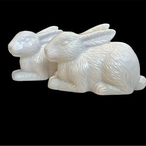 Vintage Abbott Elegant White Ceramic Bunny Figurine salt & pepper shakers